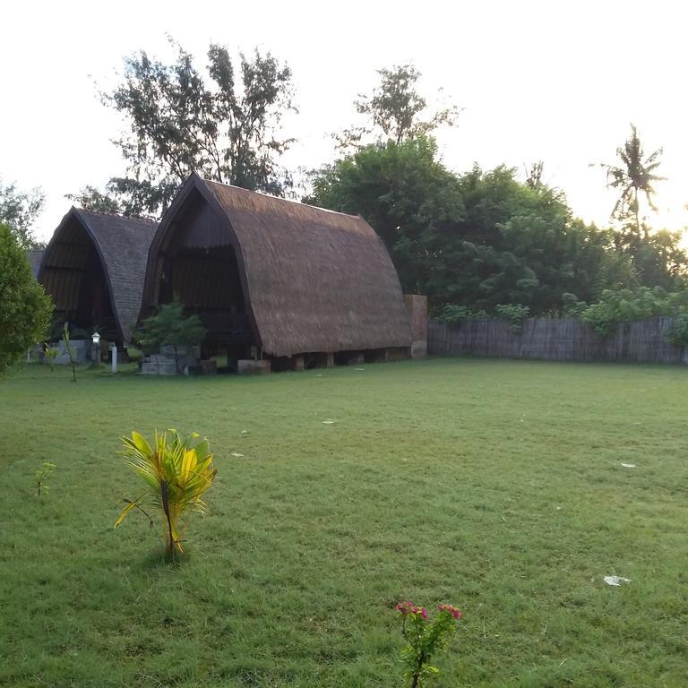 Sasak Island Bungalows กิลิเมโน ห้อง รูปภาพ