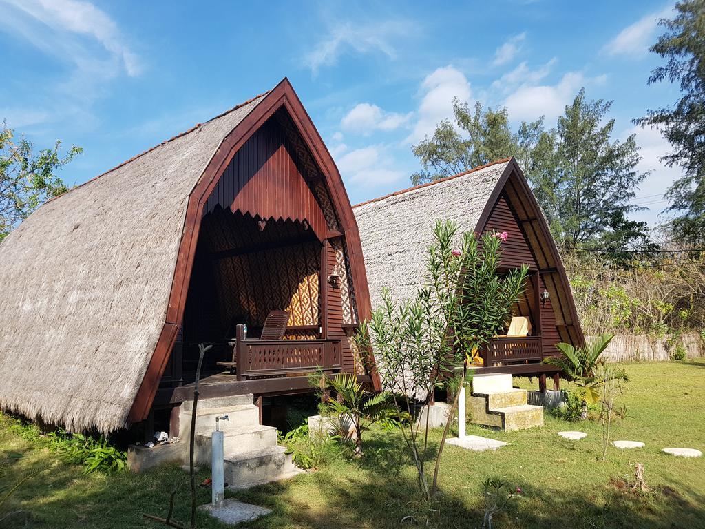 Sasak Island Bungalows กิลิเมโน ภายนอก รูปภาพ